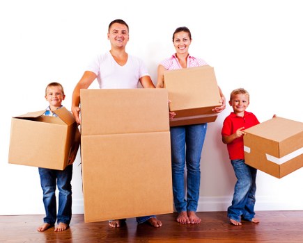 Customer confirming a removals booking and schedule